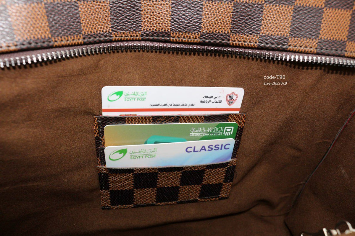 Good quality leather crossbody bag for outings and occasions