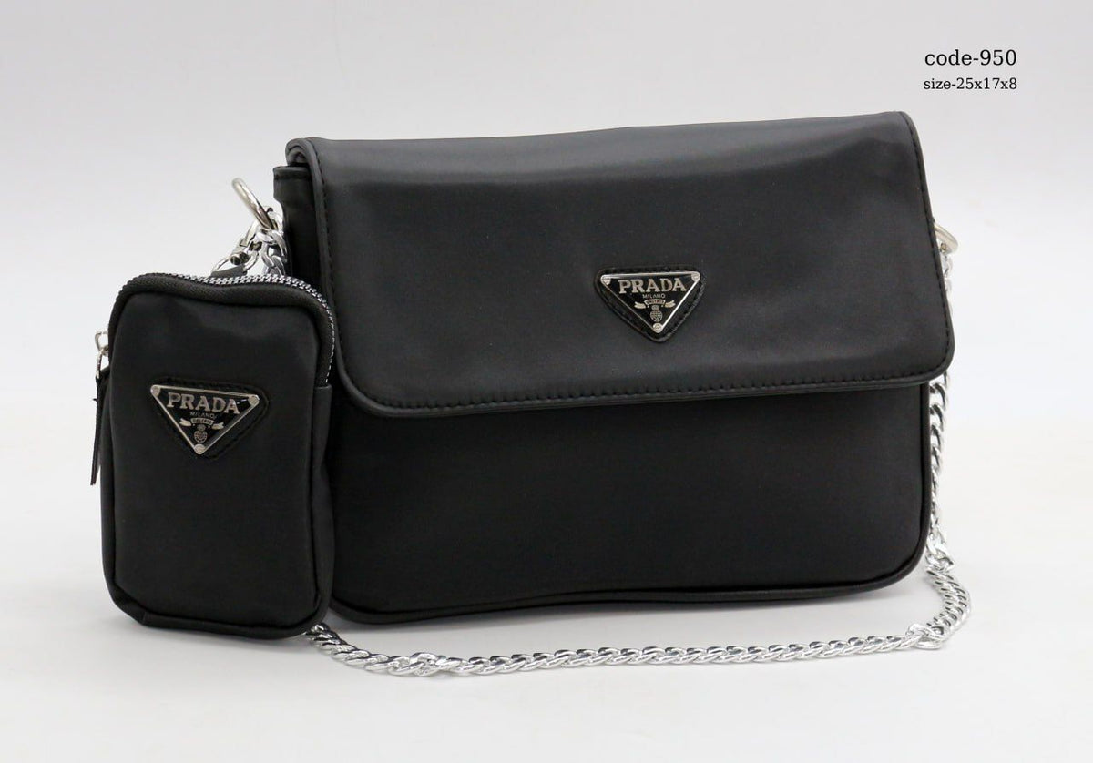 Small leather crossbody bag for women, suitable for outings and occasions