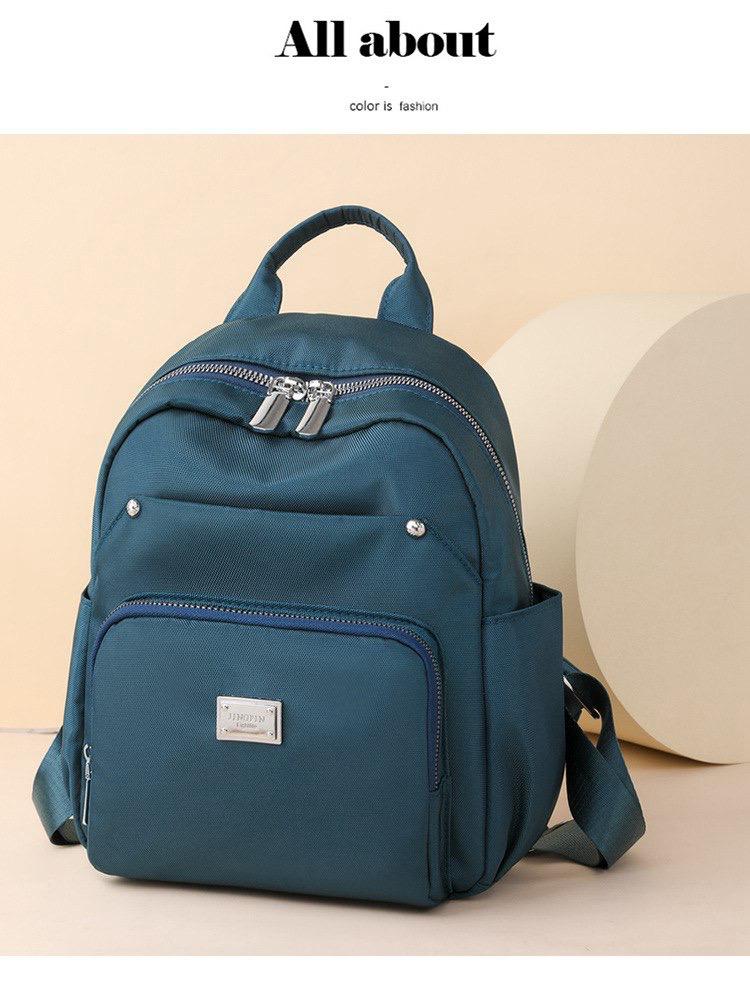 A large-capacity women's backpack suitable for going out, university and travel