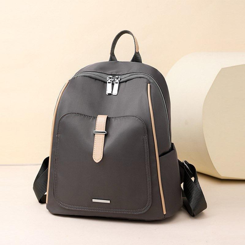Fashionable women's backpack with large capacity and luxury design