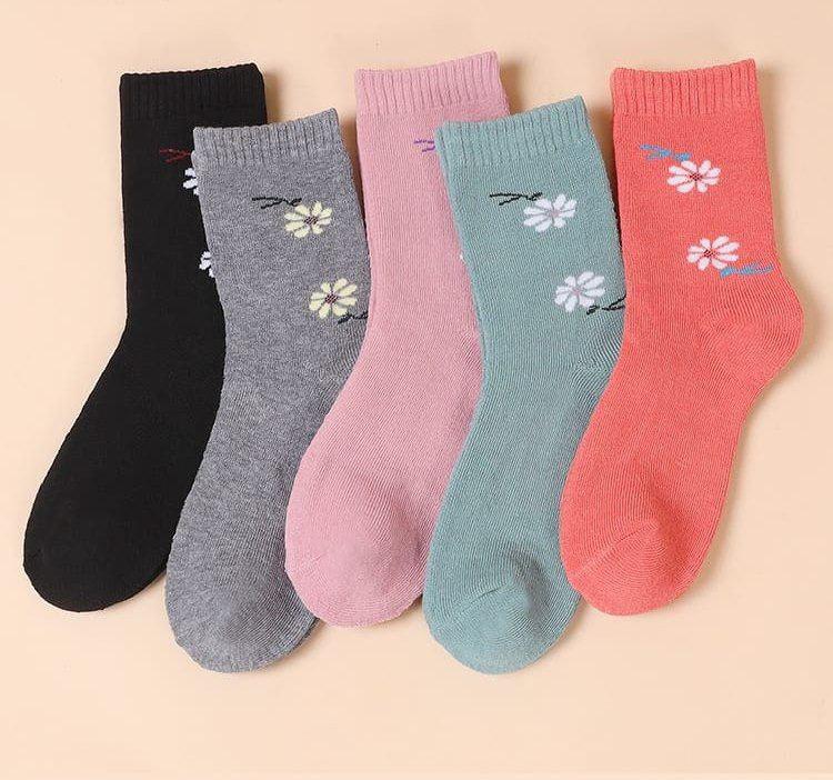 5 Pairs Winter Flowery Colors Cotton Socks